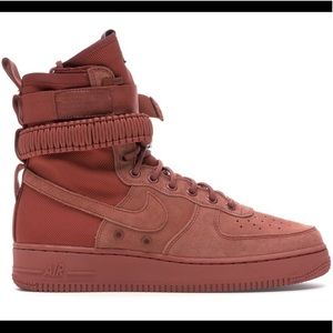 Nike SF Air Force 1 High Dusty Peach-NEW